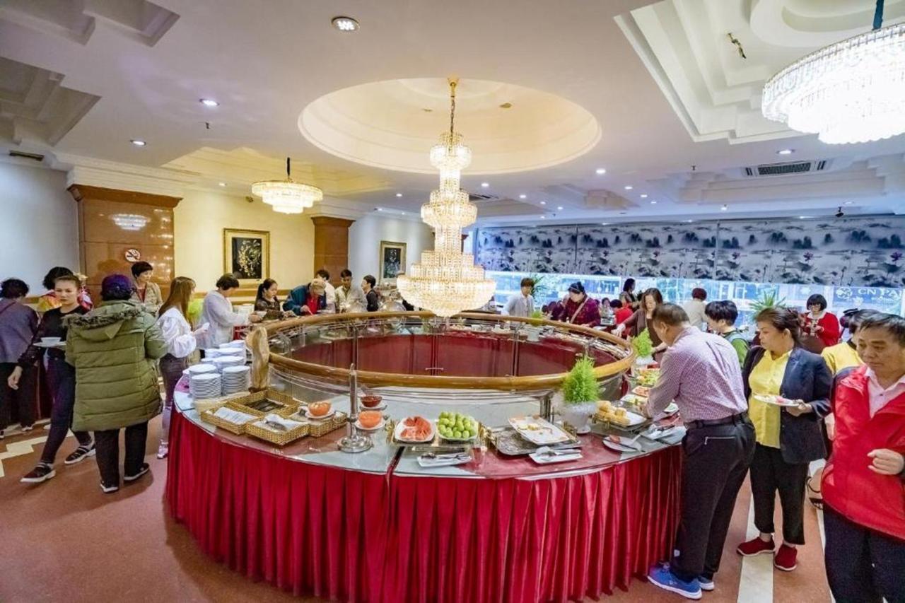 Adina 3 Star Hotel Дананг Екстериор снимка